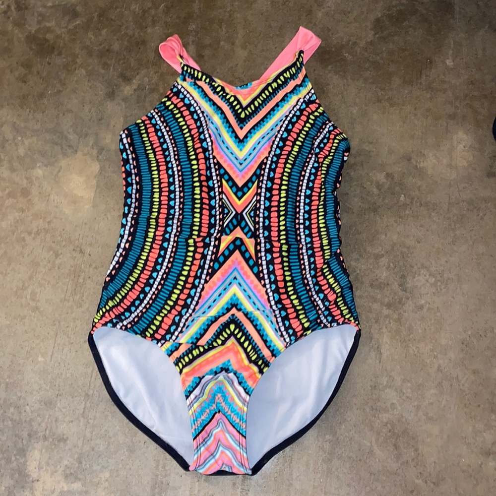 XL one piece bathing suit